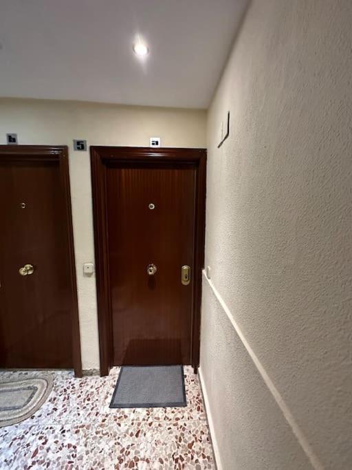 Cozy 1-Bedroom Apartment Madrid Luaran gambar